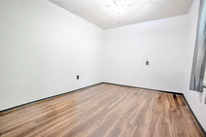 901 N Morris Street, Gainesville, TX 76240 - Photo 29