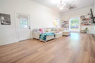 901 N Morris St, Gainesville, TX 76240 - Photo 3