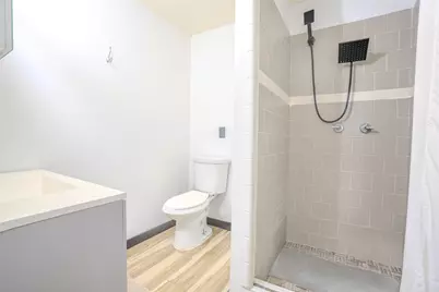 901 N Morris Street, Gainesville, TX 76240 - Photo 27