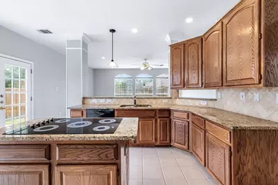 1404 Honey Locust Drive, Plano, TX 75023 - Photo 11