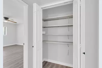 710 Country Lane, Grand Prairie, TX 75052 - Photo 27