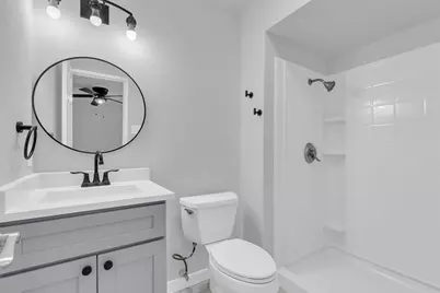 710 Country Lane, Grand Prairie, TX 75052 - Photo 21