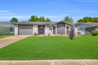 710 Country Lane, Grand Prairie, TX 75052 - Photo 1