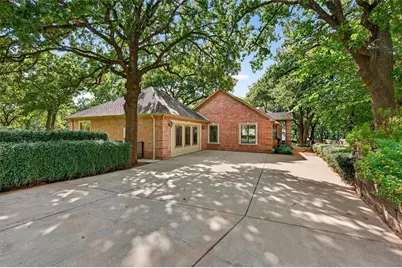 215 Hiland Acres Circle, Pottsboro, TX 75076 - Photo 5