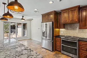 2312 Garden Ln, Arlington, TX 76015 - Photo 21