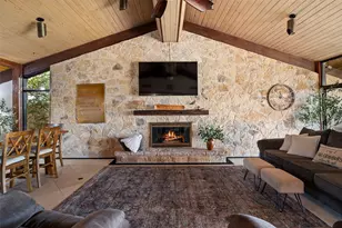 4115 Crescent Dr, Granbury, TX 76049 - Photo 11