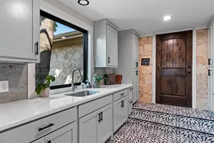 4115 Crescent Dr, Granbury, TX 76049 - Photo 17