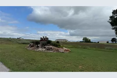 110 Rolling Ranch Boulevard, Alvord, TX 76225 - Photo 1