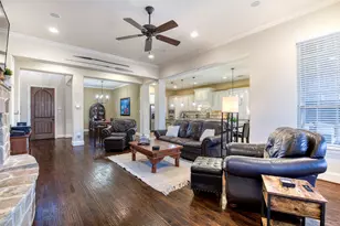 698 Sleepy Creek Dr, Frisco, TX 75036 - Photo 7