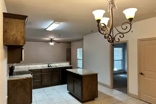 6913 Jack Finney Blvd, Greenville, TX 75402 - Photo 9