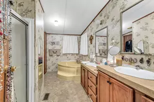 153 Canyon Valley Ln, Weatherford, TX 76085 - Photo 17