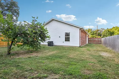 2714 Silkwood Street, Dallas, TX 75215 - Photo 35