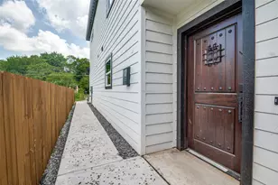 3413 Wendelkin St, Dallas, TX 75215 - Photo 3