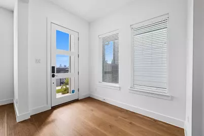 2312 Scenic Bluff Drive, Fort Worth, TX 76111 - Photo 7