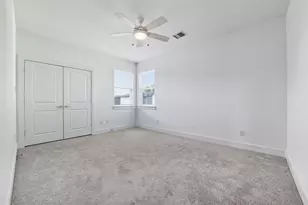 2312 Scenic Bluff Dr, Fort Worth, TX 76111 - Photo 17