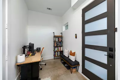 4205 Roseland Avenue #202, Dallas, TX 75204 - Photo 9