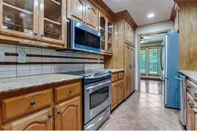 103 Meadowcreek Drive, Duncanville, TX 75137 - Photo 9