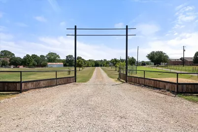 845 N Cardinal Road, Reno, TX 76020 - Photo 3