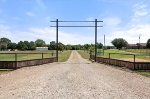 845 N Cardinal Rd, Reno, TX 76020 - Photo 3