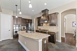 12445 Pleasant Hill Ln, Frisco, TX 75033 - Photo 11