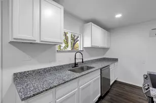 800 Edgar St, Greenville, TX 75401 - Photo 9