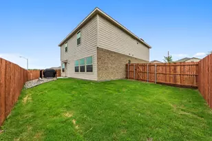 6905 Whisper Fld Ct, Fort Worth, TX 76120 - Photo 23