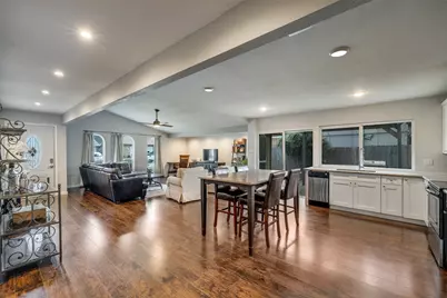 2602 Meadowview Drive, Arlington, TX 76016 - Photo 9