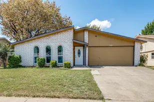2602 Meadowview Dr, Arlington, TX 76016 - Photo 3