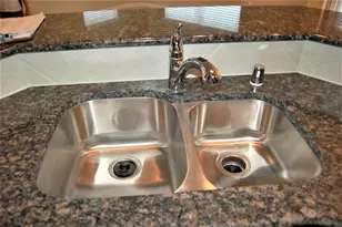 142 Barrington Ln, Lewisville, TX 75067 - Photo 17