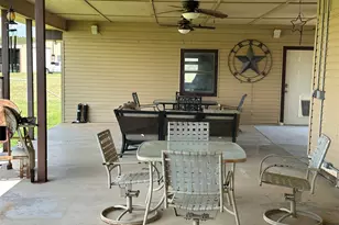 6551 Crooked Creek Rd, Bowie, TX 76230 - Photo 5