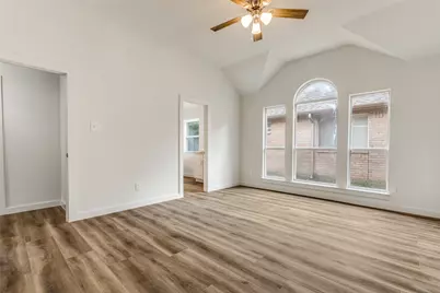 11488 Clover Knoll Drive, Frisco, TX 75035 - Photo 5