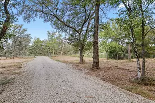 421 SW Co Rd 3050, Purdon, TX 76679 - Photo 9
