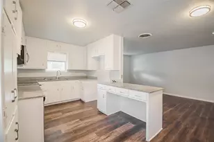 3328 Hedrick St, Fort Worth, TX 76111 - Photo 13