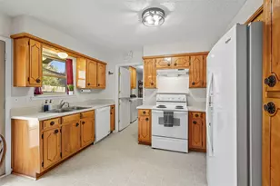 217 English Ct, Springtown, TX 76082 - Photo 9