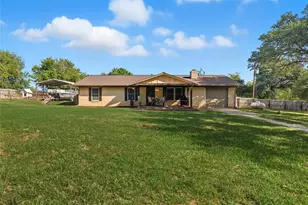 217 English Ct, Springtown, TX 76082 - Photo 3