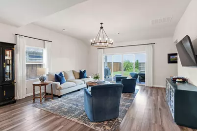 10616 Brookshire Road, Benbrook, TX 76126 - Photo 3