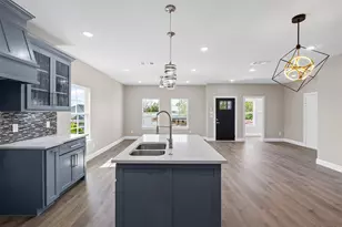 913 Pease River Dr, Granbury, TX 76048 - Photo 17