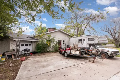 1208 Wolfe City Drive, Greenville, TX 75401 - Photo 11