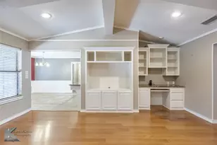 42 Riviera Cir, Abilene, TX 79606 - Photo 9