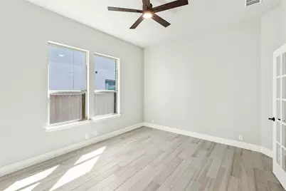 908 Lasalle Drive, Red Oak, TX 75154 - Photo 11