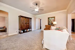 129 Mckinley Dr, Burleson, TX 76028 - Photo 25