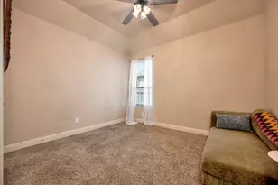 129 Mckinley Dr, Burleson, TX 76028 - Photo 29