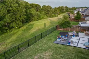 8620 Autumn Lake Trl, McKinney, TX 75071 - Photo 3