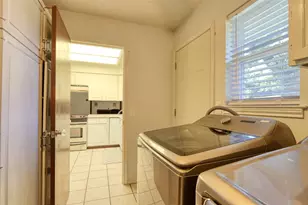 1204 Honeysuckle Dr, Keene, TX 76059 - Photo 21