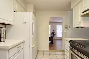 1204 Honeysuckle Dr, Keene, TX 76059 - Photo 9