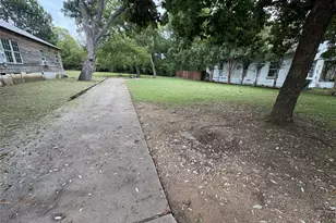 625 S Rusk St, Sherman, TX 75090 - Photo 5