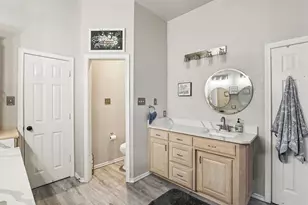 516 Shady Oaks Trail, Burleson, TX 76028 - Photo 27