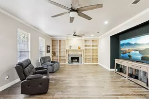 516 Shady Oaks Trail, Burleson, TX 76028 - Photo 9