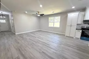 431 Cypress St, Pittsburg, TX 75686 - Photo 13