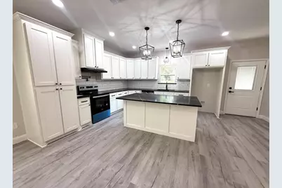 431 Cypress St, Pittsburg, TX 75686 - Photo 15